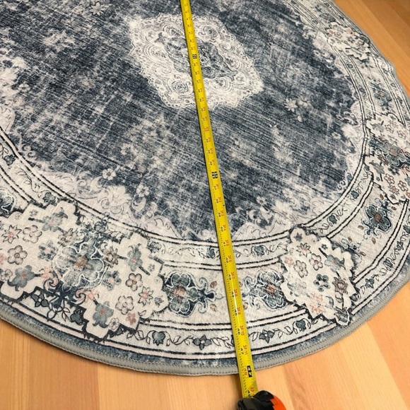 New! 4 foot round area rug vintage blue design - Picture 5 of 6